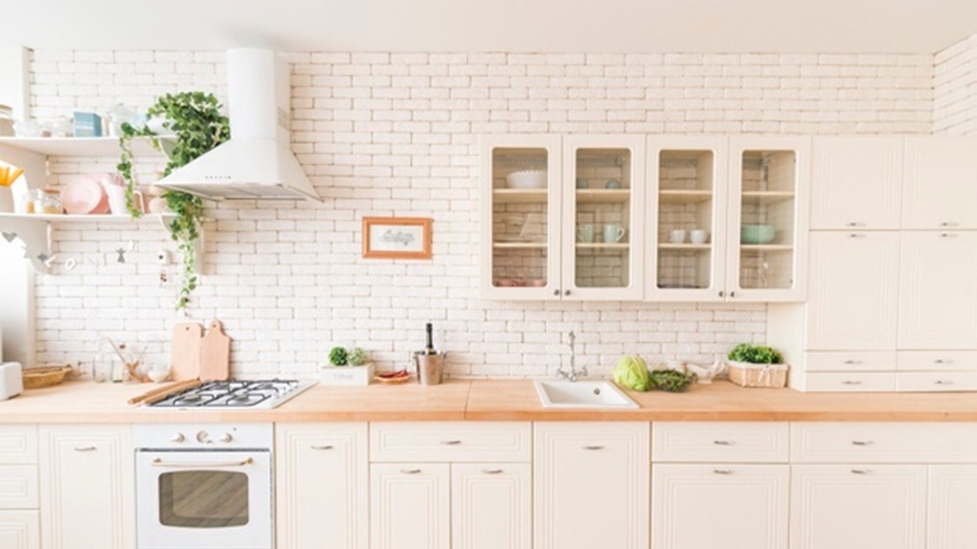 Kitchen cleaning: 10 tips for a spotless kitchen